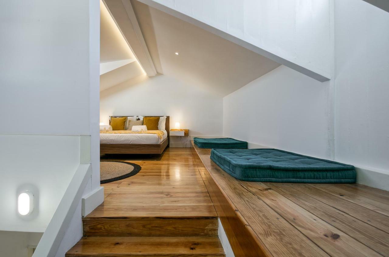 Hip Tailor Made Duplex Penthouse In Bairro Alto Apartamento