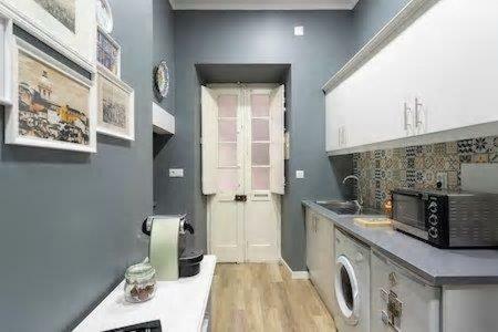 Charming Apartment Lisbon