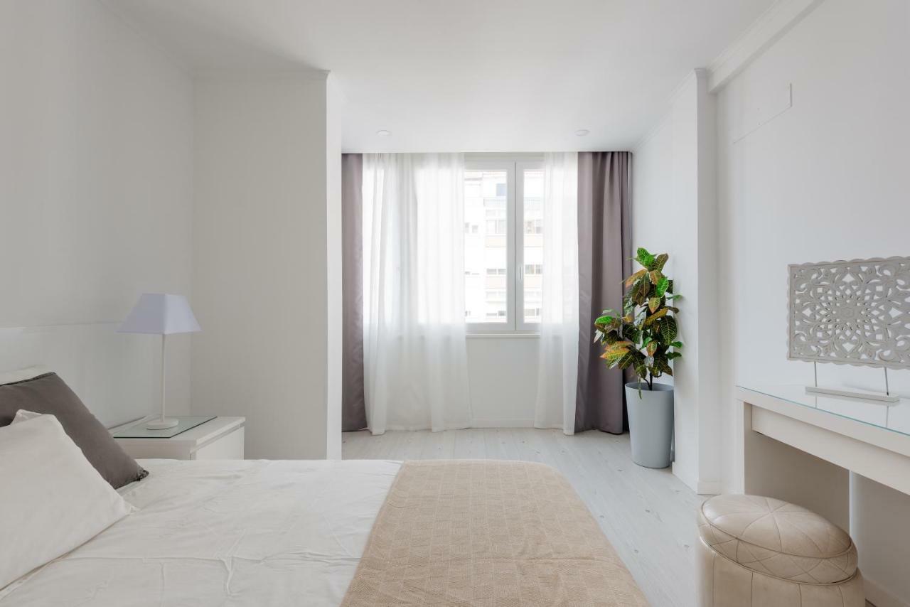 Appartement Light-filled, Fully Renovated Near Belém, By Timecooler Lisboa