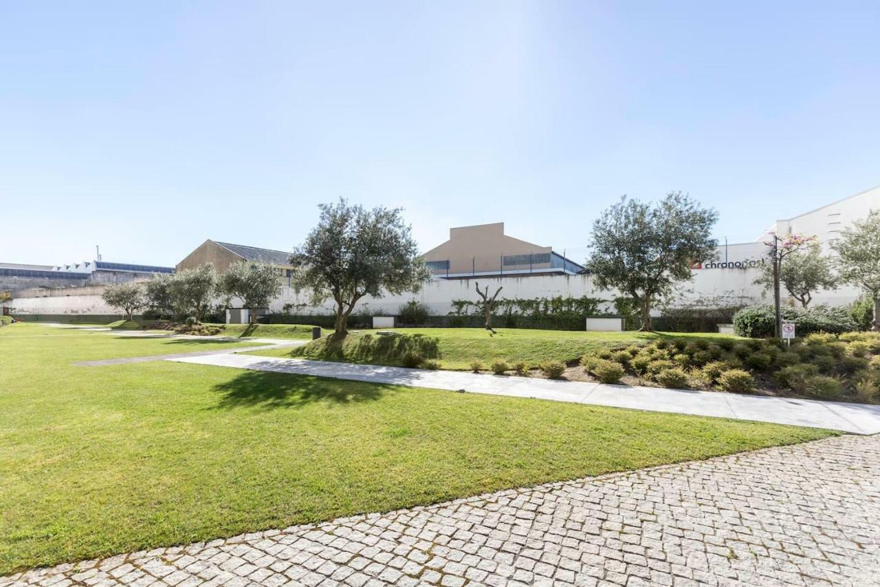 Amazing Flat - Pool And Parking * Lisboa