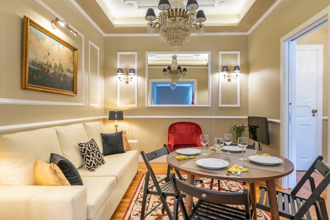 Style And Comfort In Downtown Appartement