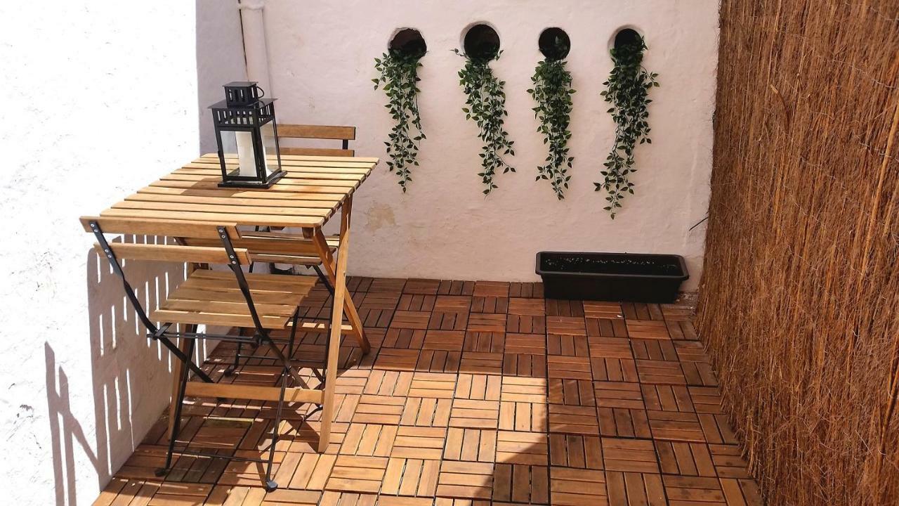 Apartamento Belem! Charming 2 Bedroom W Terrace, Wifi & Free Street Parking Lisboa