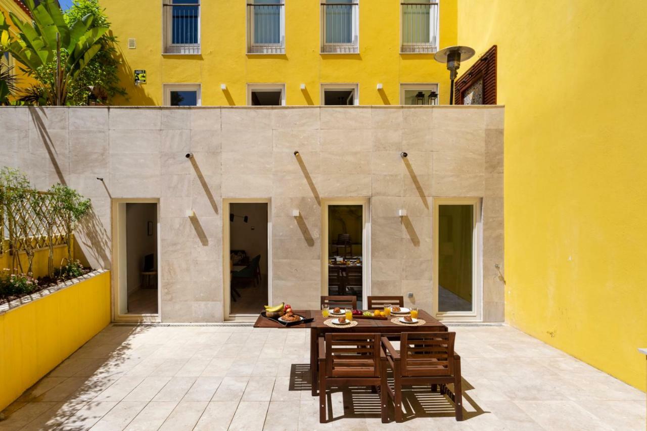 Altido Bright And Elegant 1br With Workspace And Huge Terrace In Pena, Close By Viewpoint Apartment Lisbon
