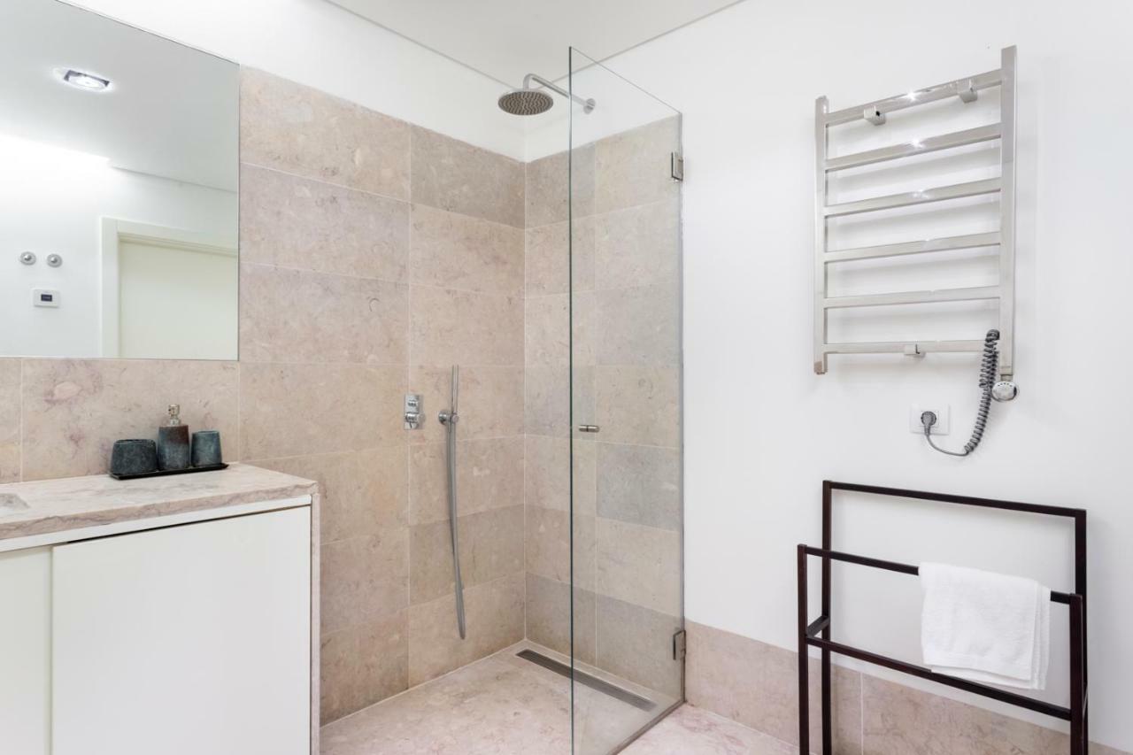 Altido Bright And Elegant 1br With Workspace And Huge Terrace In Pena, Close By Viewpoint * Lisbon