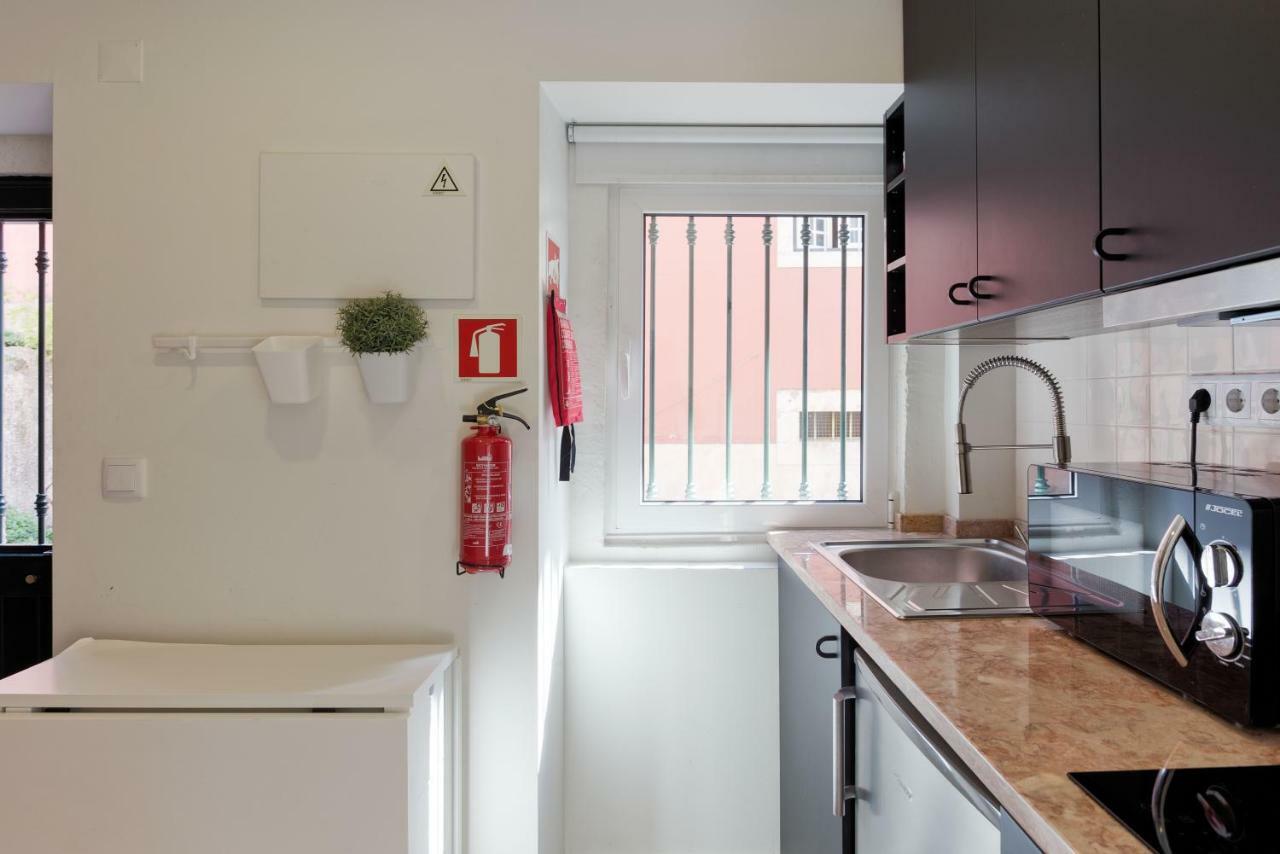 Typical And Brand New T.m. Flat Appartement Lissabon