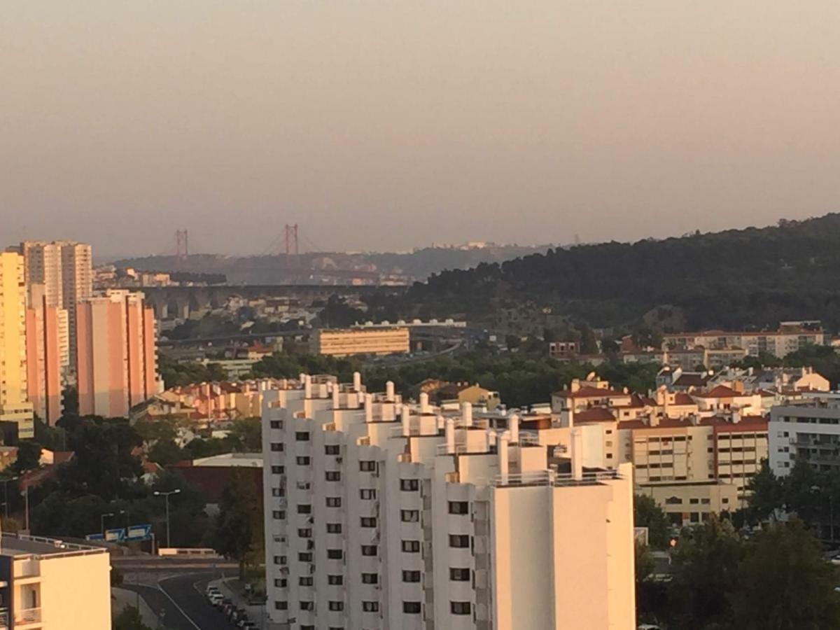 Skyscraper Riverview With Indoor Pool Appartement Lissabon
