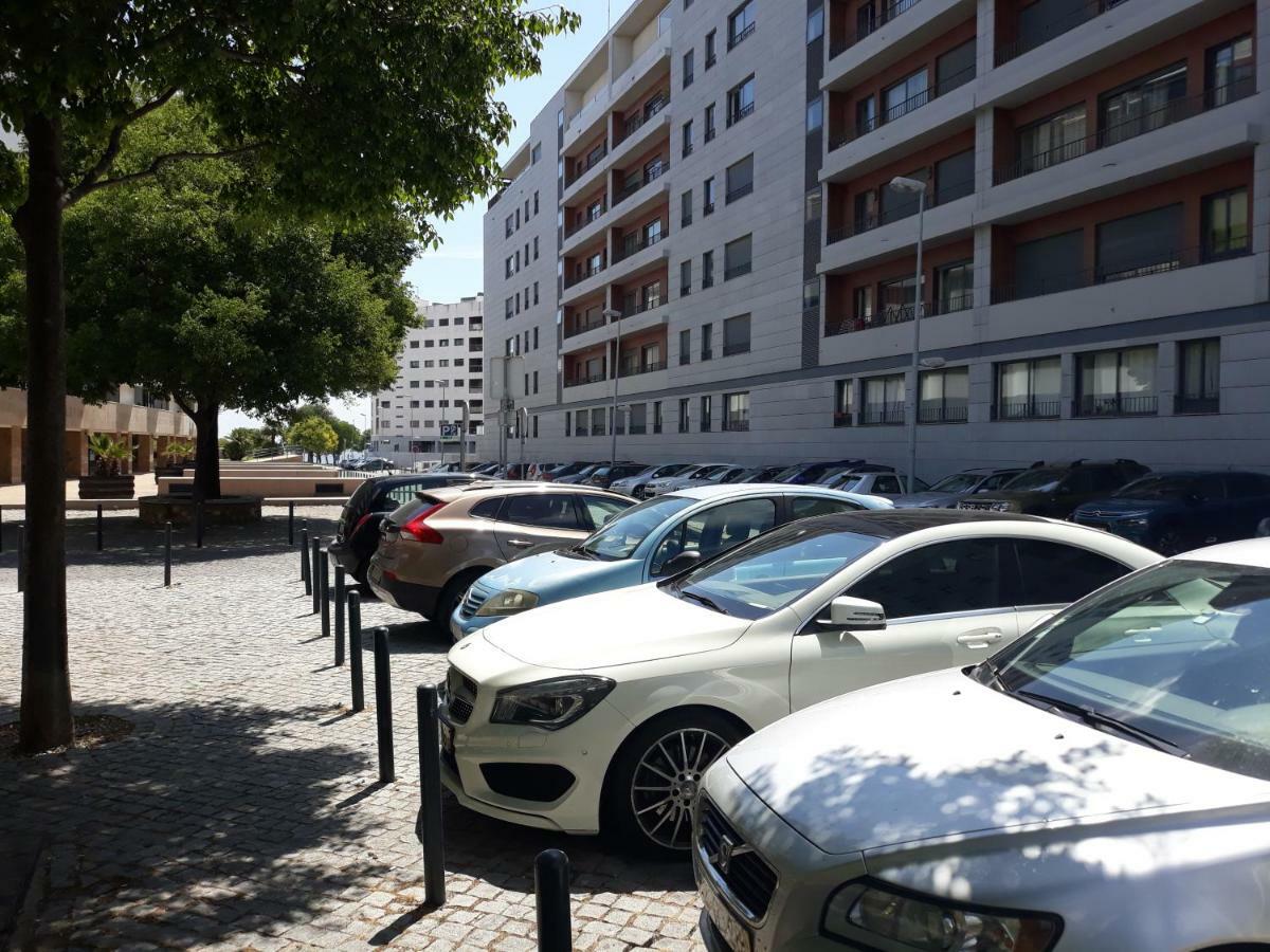 Appartement Parque Nacoes Lissabon