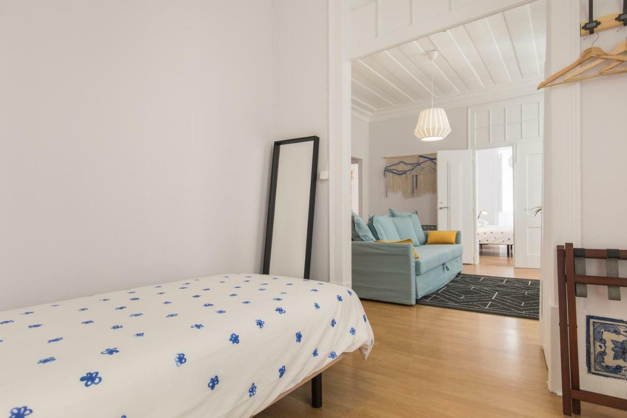 Blue Tiles In Center Apartment Lissabon