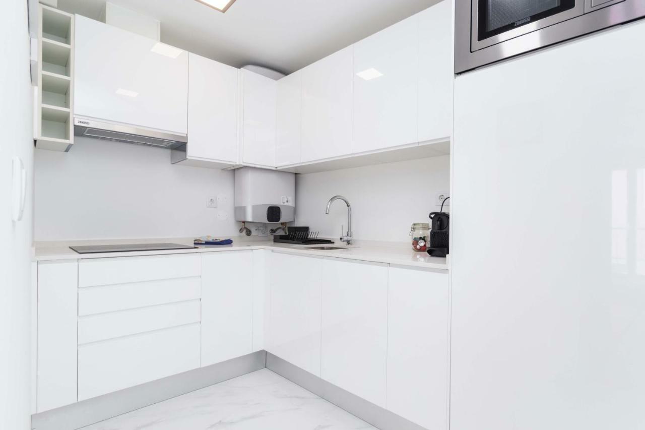 Perfect, Cool, Aircon, 2 Beds 2 Bath Location * Lissabon