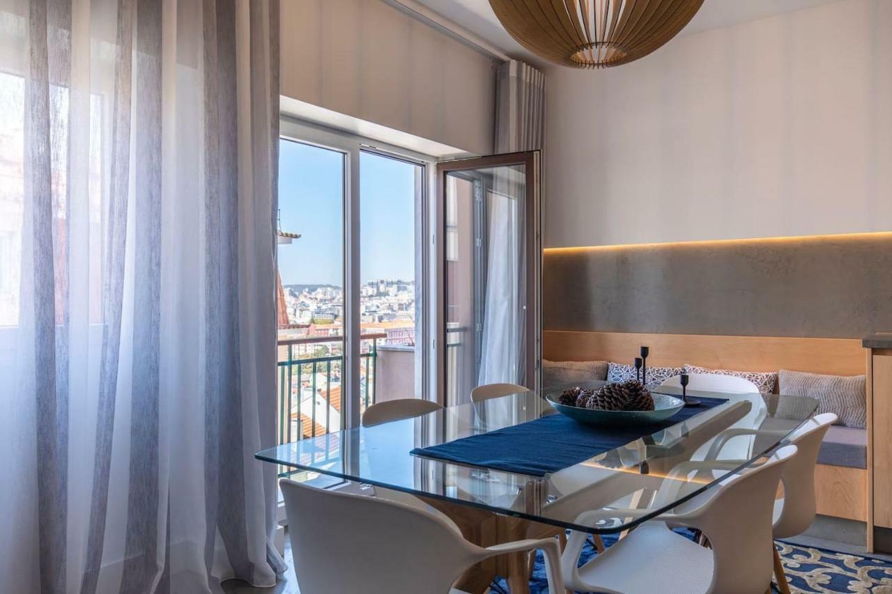 Lovelystay - Sunshine In The Heart Of Graca Apartment