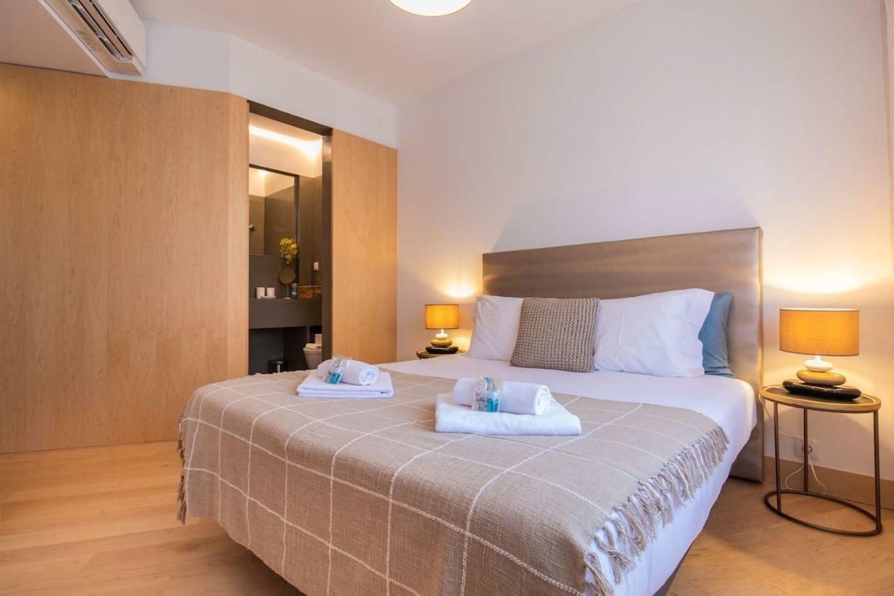 Lovelystay - Sunshine In The Heart Of Graca *
