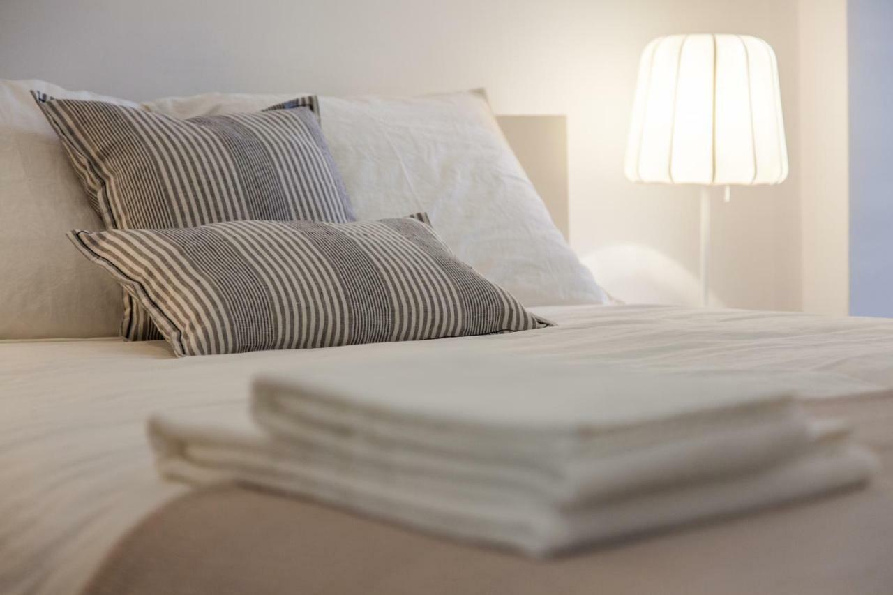 Typical Light Filled Graca W Ac, By Timecooler Apartment