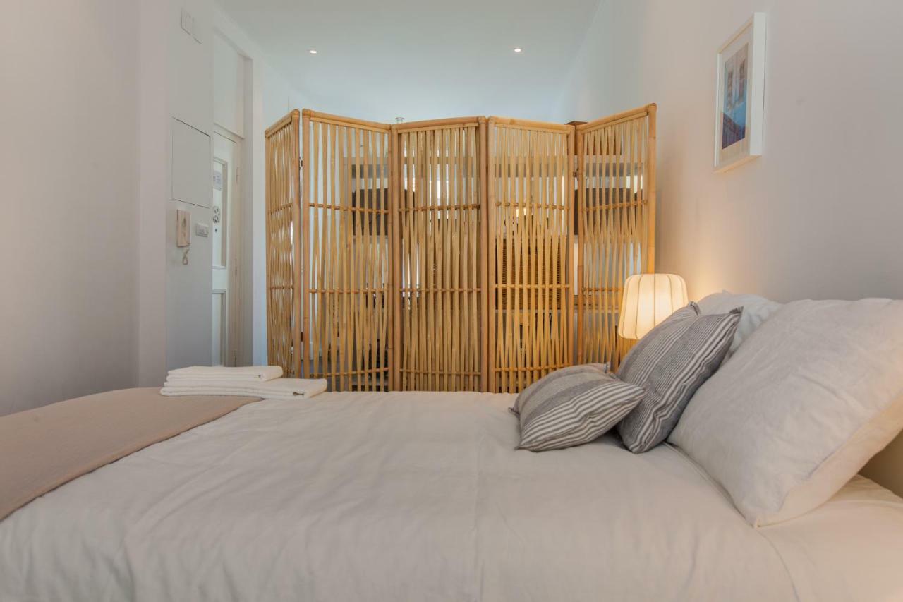 Apartment Typical Light Filled Graca W Ac, By Timecooler *