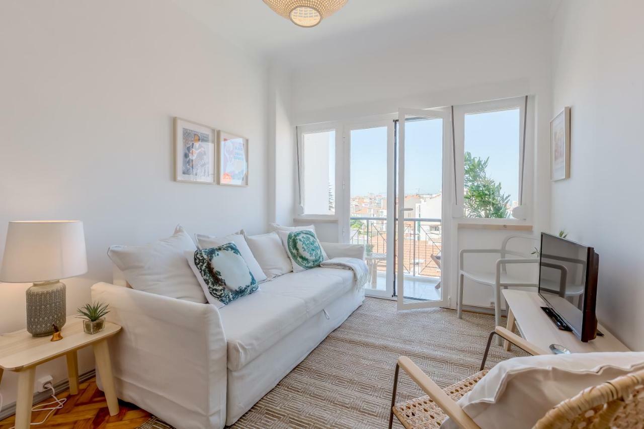 Renovated Sunny With Amazing Sunset Balcony , By Timecooler Lissabon