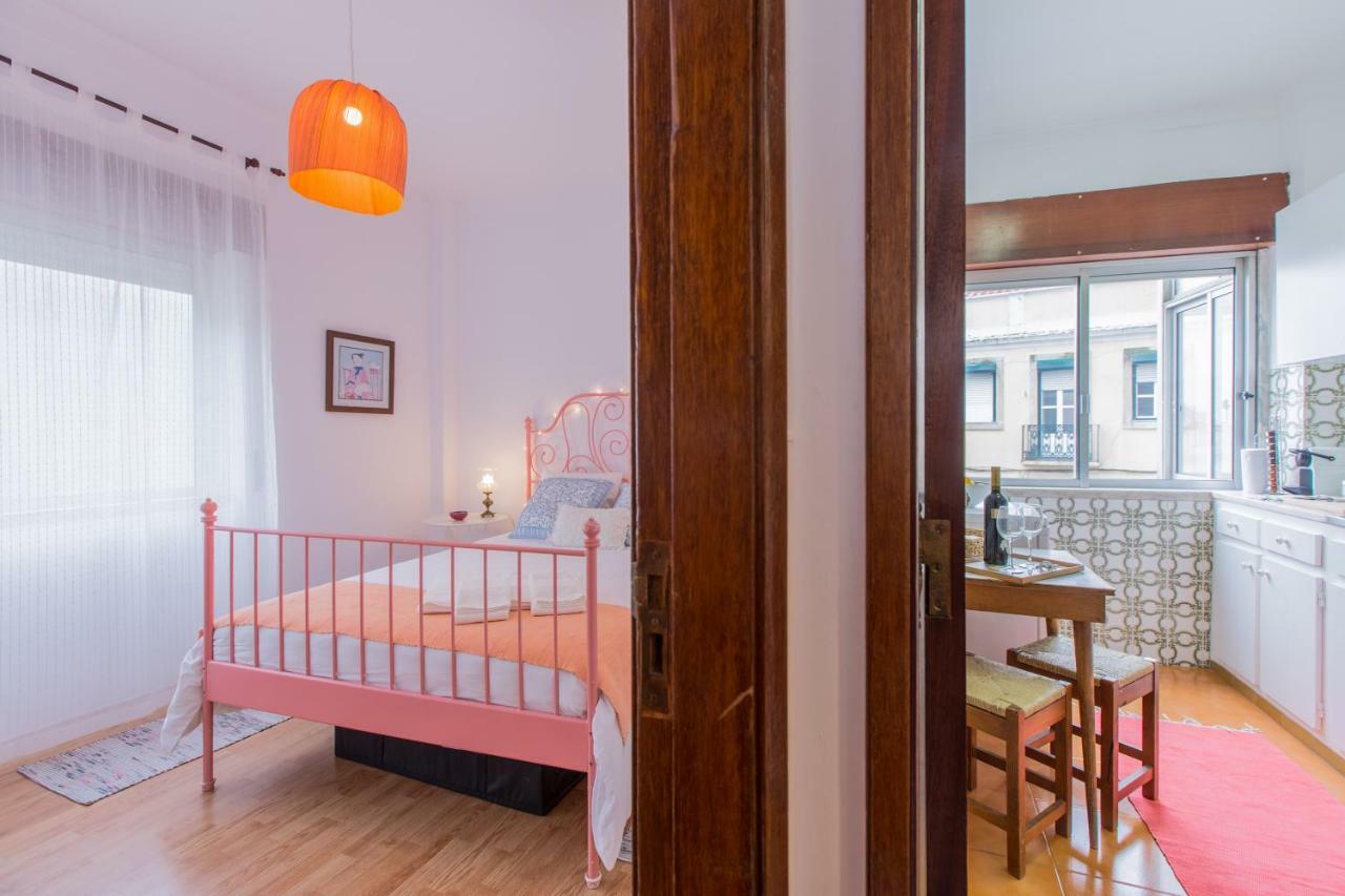 Light Filled Apartment, By Timecooler Appartement Lissabon