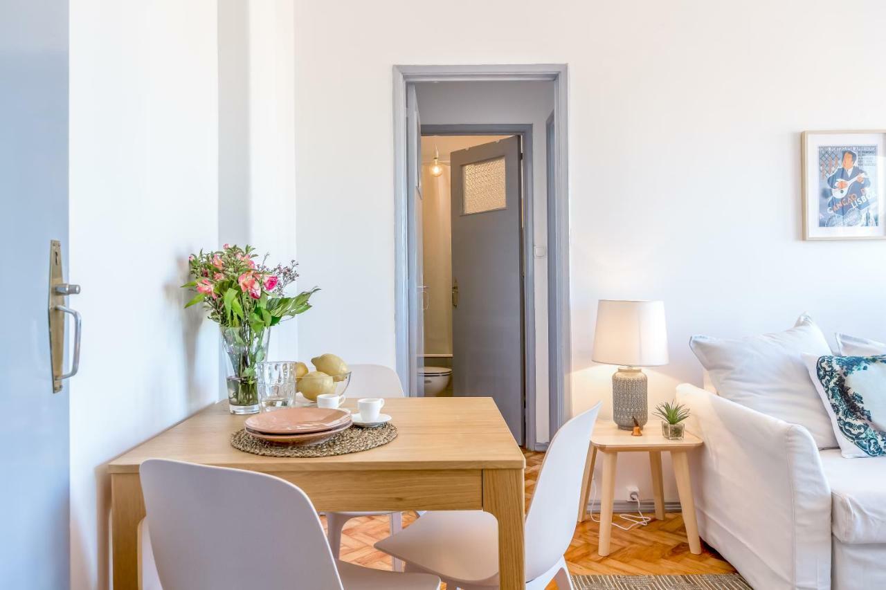 Renovated Sunny With Amazing Sunset Balcony , By Timecooler Lissabon
