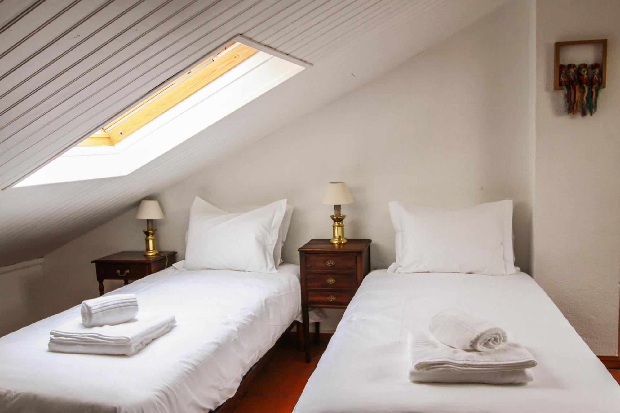 Apartment Cozy And Spacious In Graca,