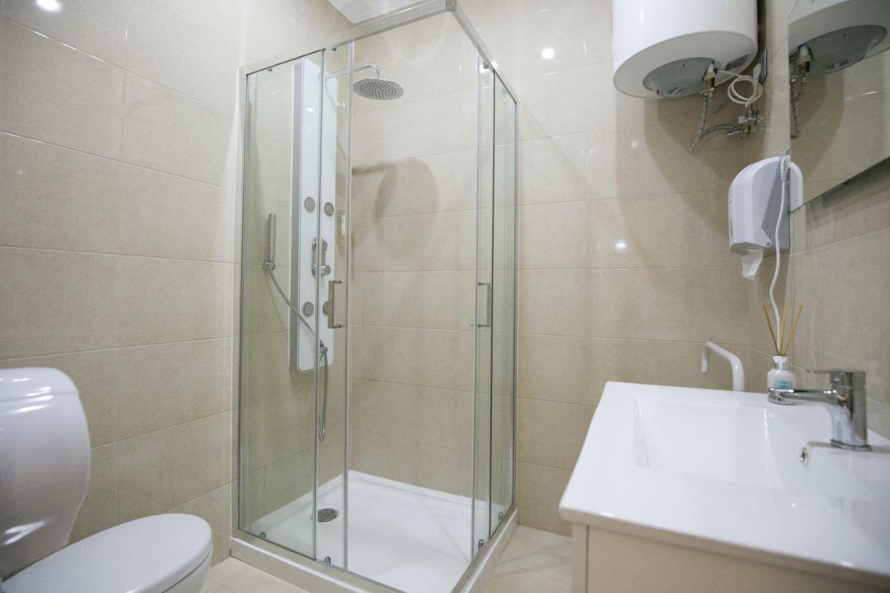 Rua Luciano Cordeiro Bhuiyan Family Host Quarto em Acomodações Particulares *