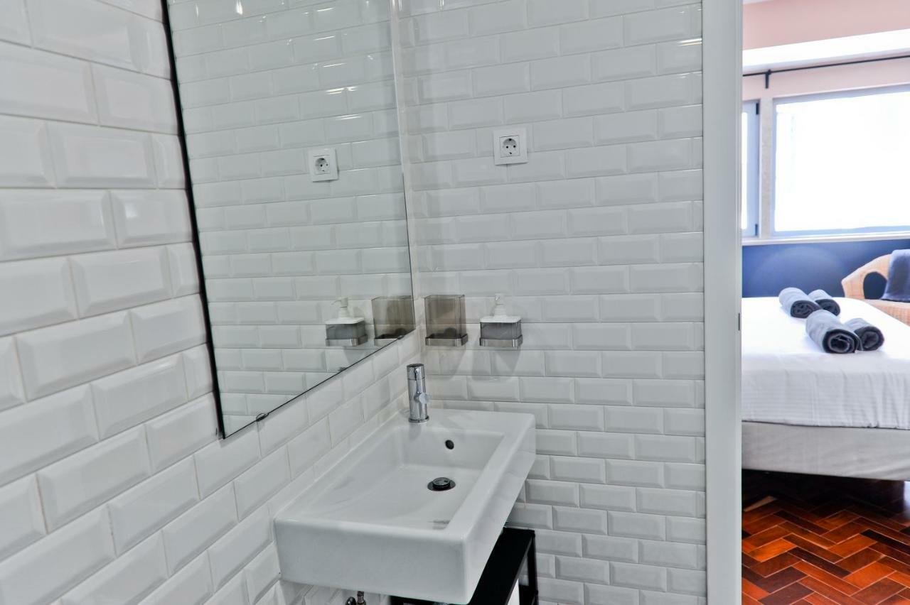 Cosmopolitan Comfort In 4a- By Misha's Place Appartement Lissabon