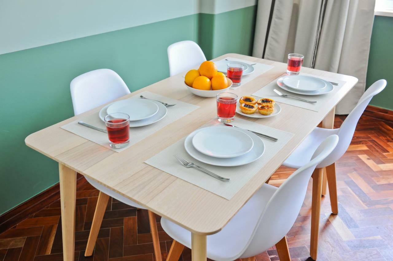 Cosmopolitan Comfort In 4a- By Misha's Place Lissabon