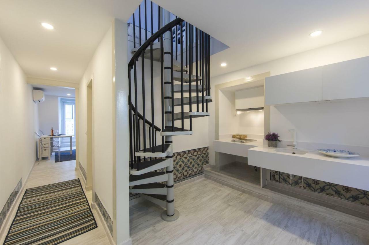 Appartement Traditional Duplex In Principe Real Lisboa
