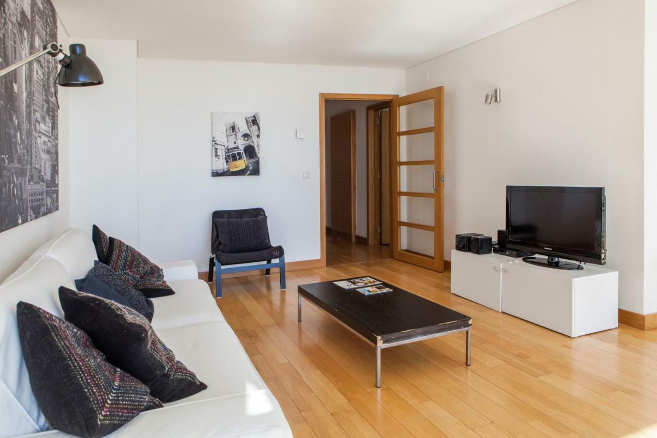 Rent4rest Parque Nacoes 17th Floor River View Lissabon