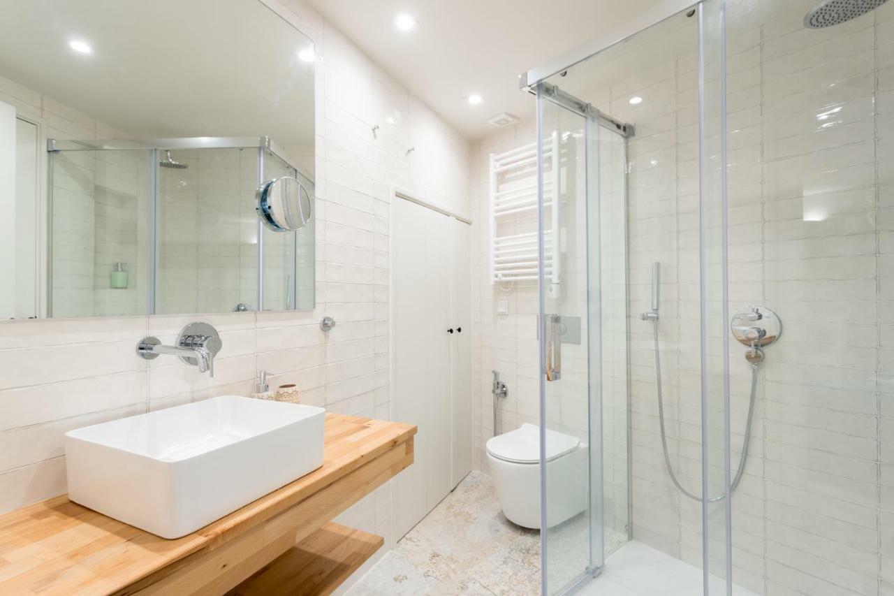 Apartment Alfama Cozy Two-bedroom W/ River View - By Lu Holidays