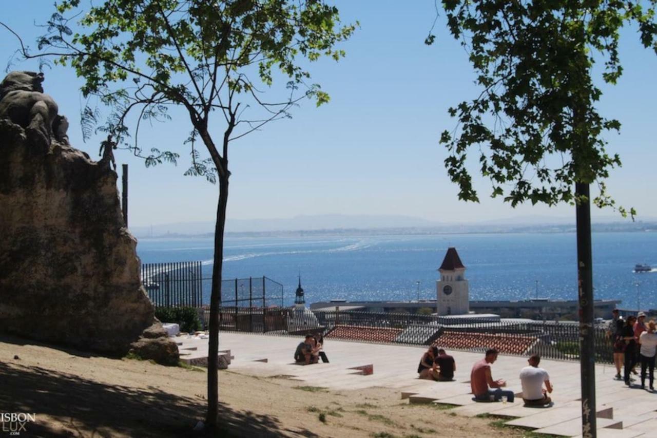 Calçada Do Combro * Lisboa
