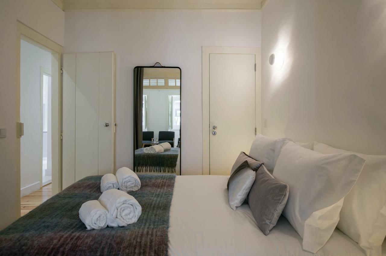 Hip Tailor Made Flat In Bairro Alto Lisboa
