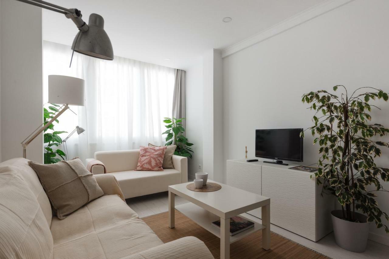 Light-filled, Fully Renovated Near Belém, By Timecooler Appartement Lisboa