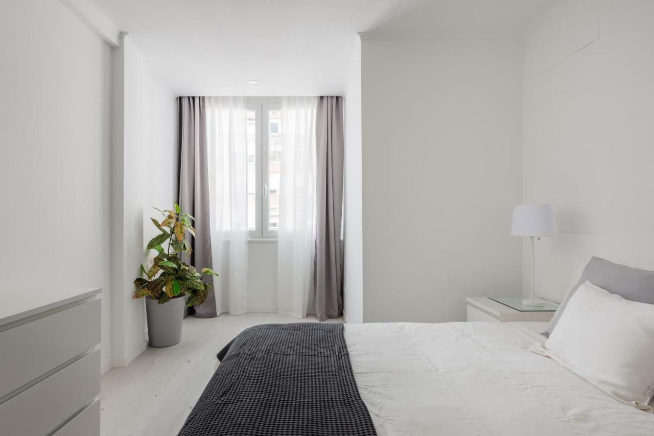 Appartement Light-filled, Fully Renovated Near Belém, By Timecooler Lisboa