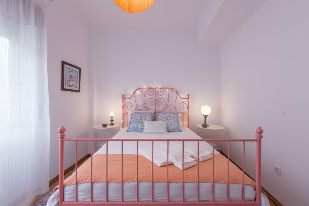 Light Filled Apartment, By Timecooler *