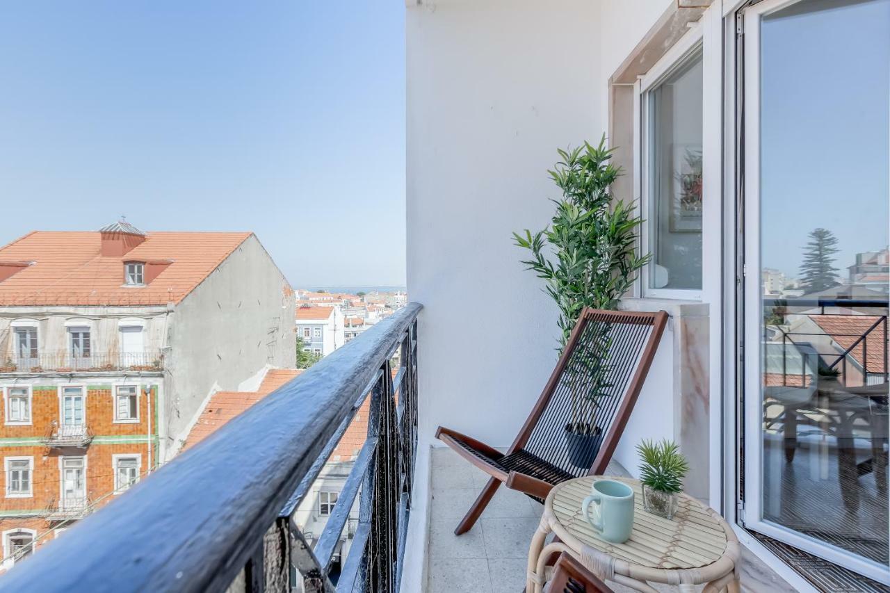 Renovated Sunny With Amazing Sunset Balcony , By Timecooler * Lissabon