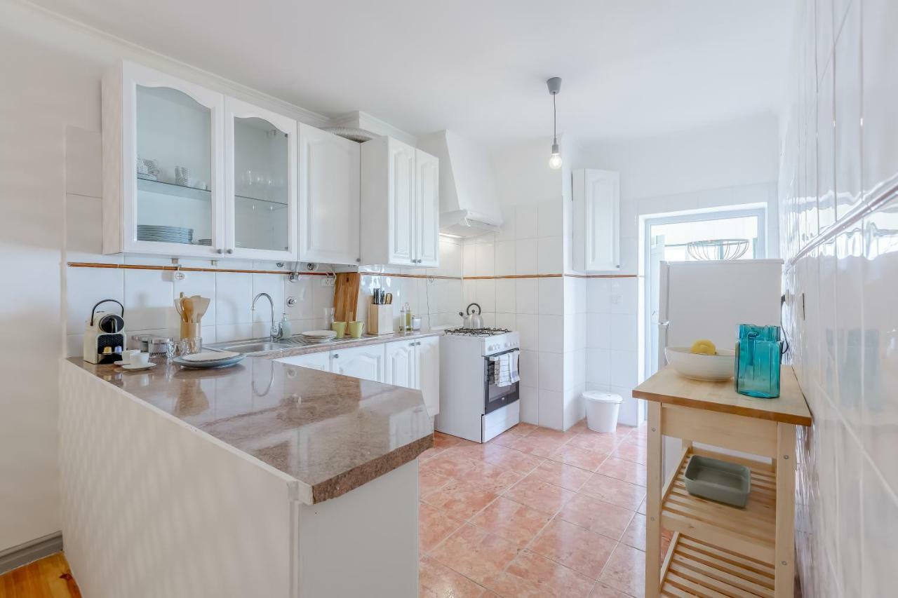Bright & Spacious Alfama Apartment, By Timecooler Apartamento