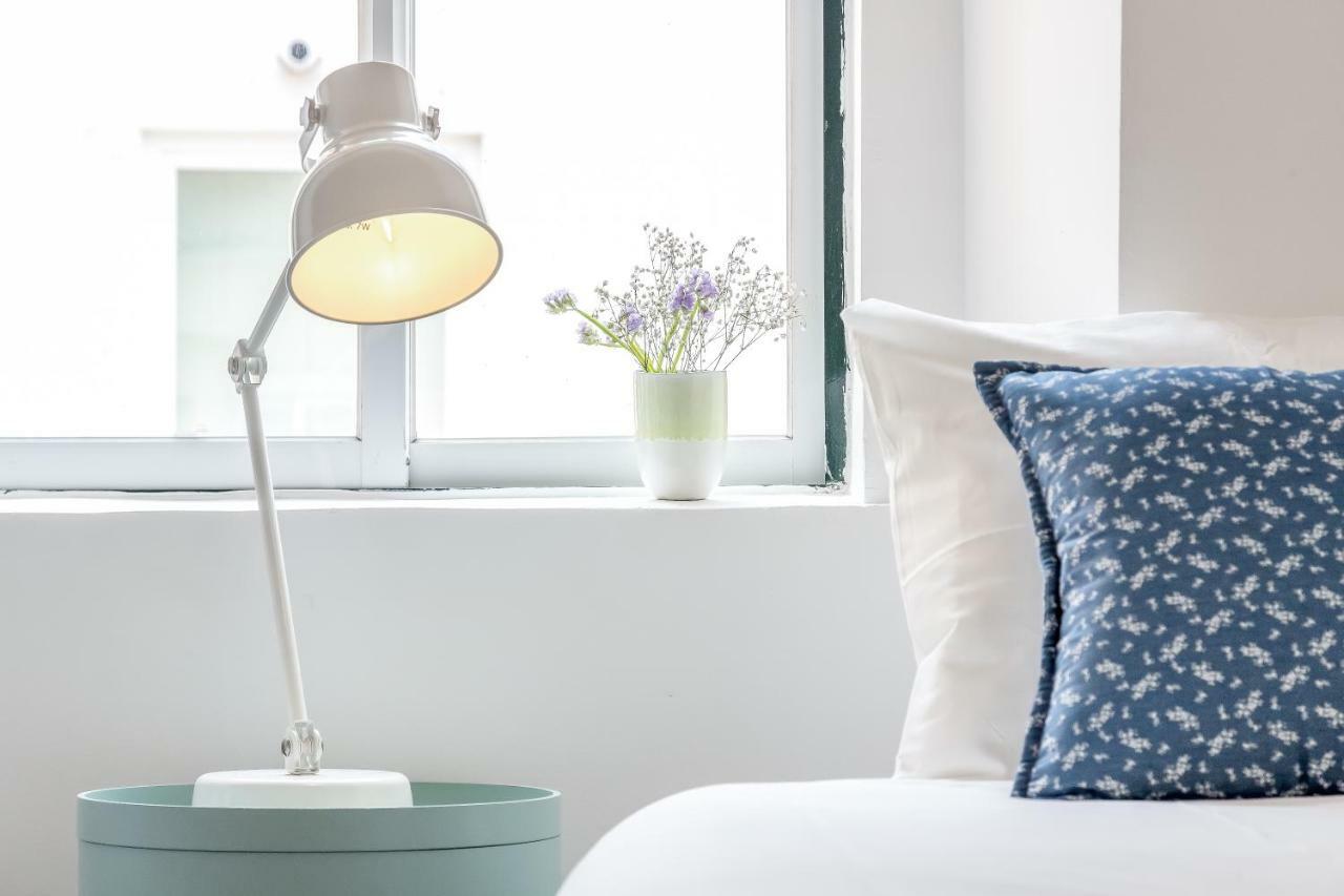 Bright & Spacious Alfama Apartment, By Timecooler * Lisboa