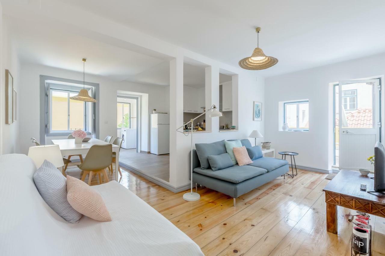 Alfama, Bright And Spacious With Private Terrace, By Timecooler * Lisboa