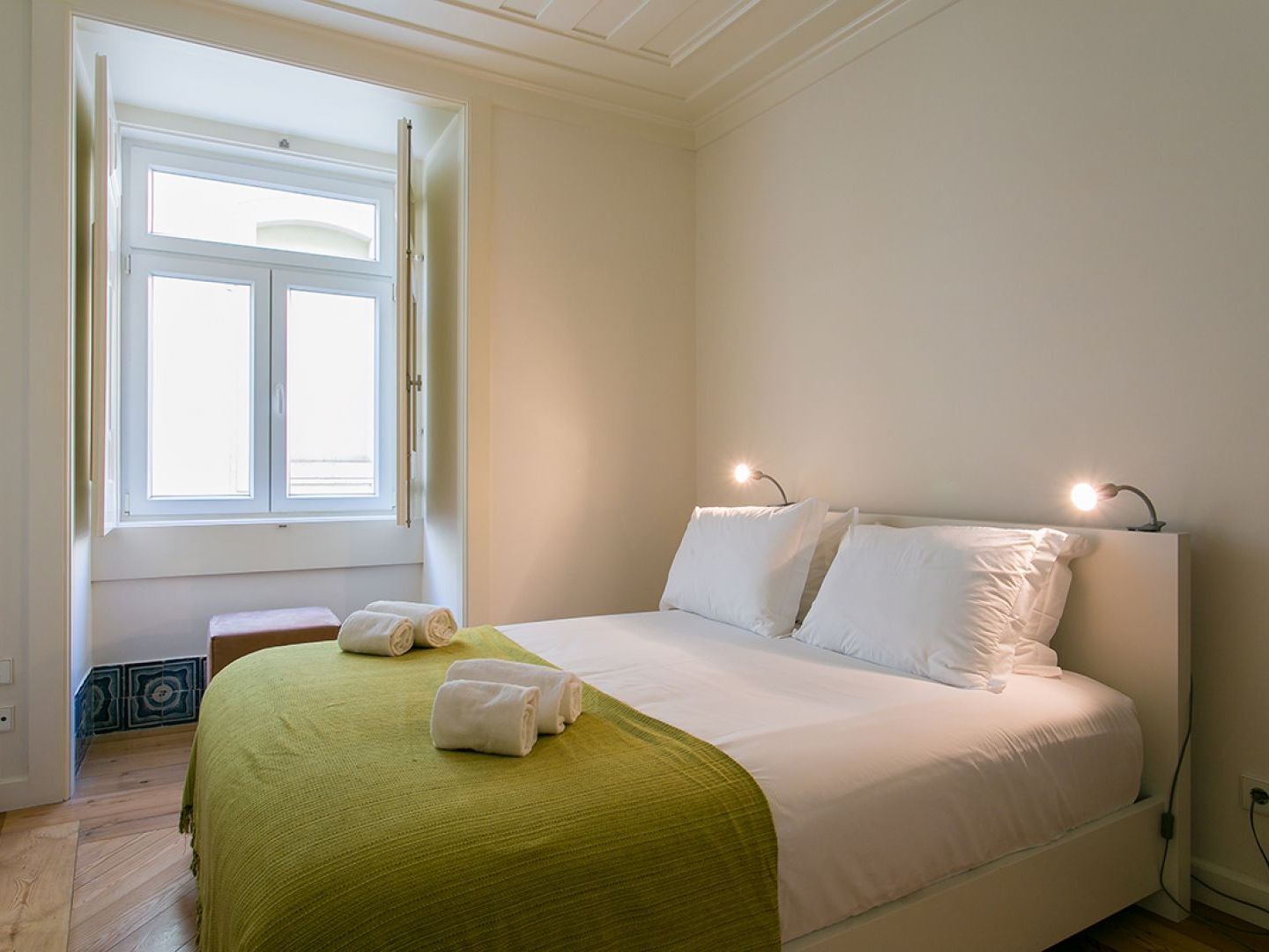 Joivy Elegant 2br With Workspace Nearby Baixa-chiado Subway Appartement