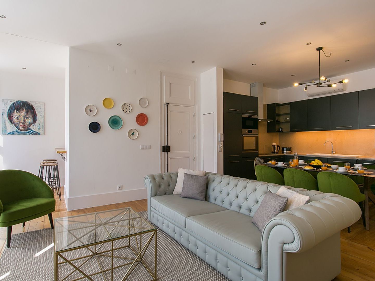 Joivy Gorgeous 3br With Balcony Nearby Time Out Market * Lissabon
