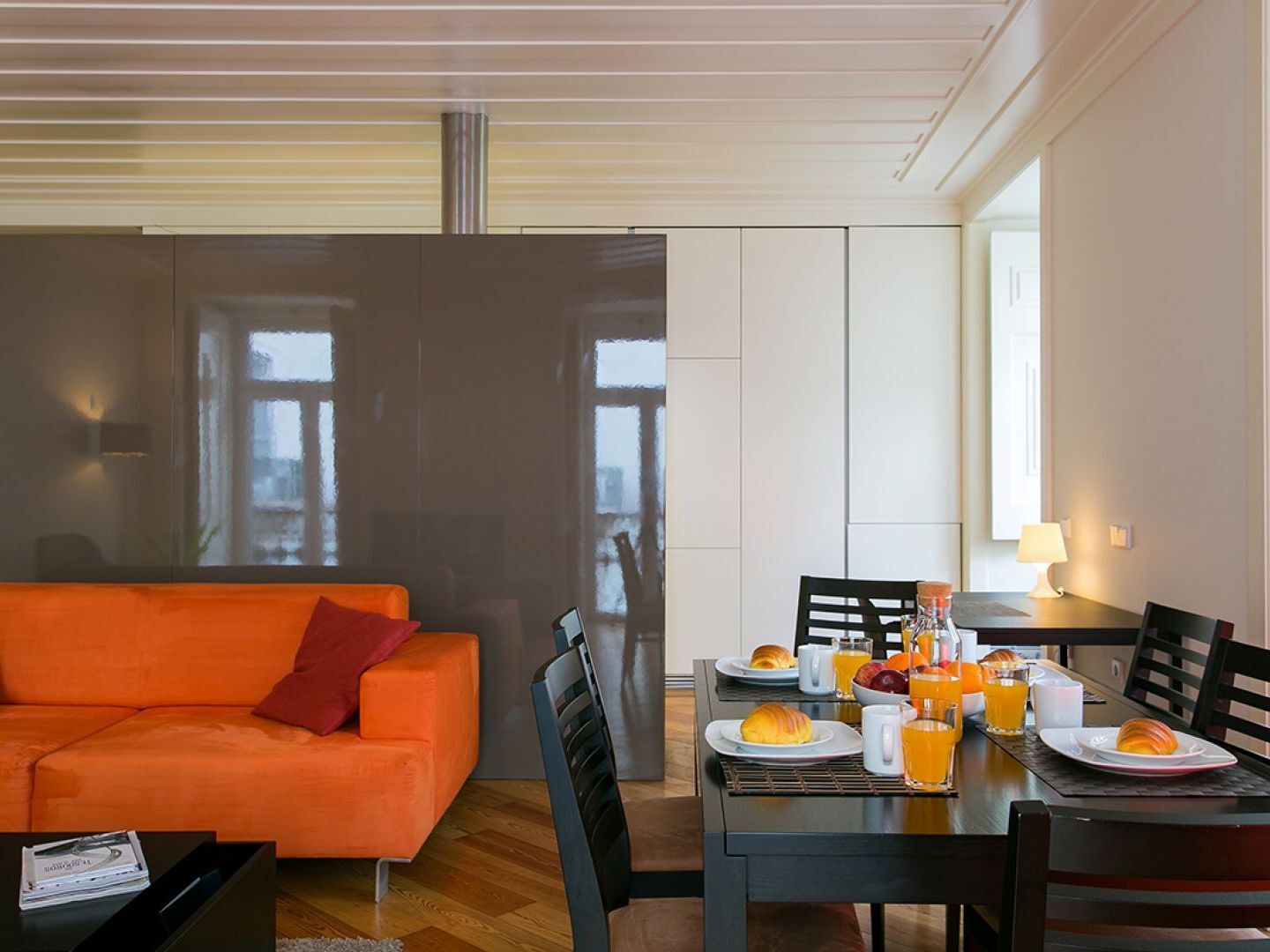 Joivy Elegant 2br With Workspace Nearby Baixa-chiado Subway Appartement Lissabon
