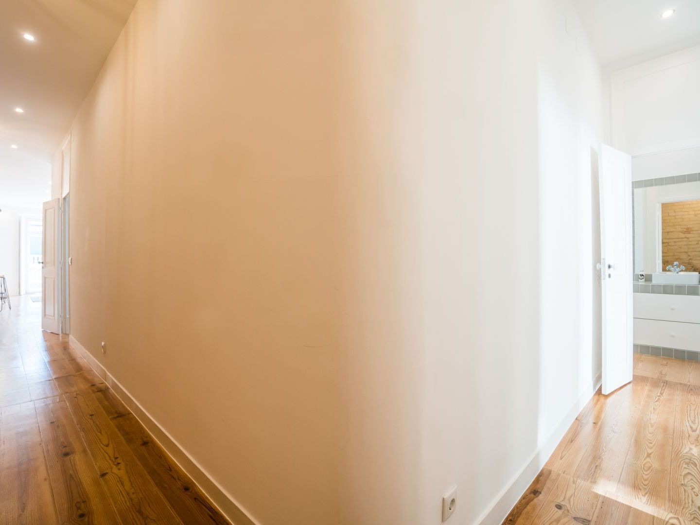 Joivy Gorgeous 3br With Balcony Nearby Time Out Market Appartement Lisboa