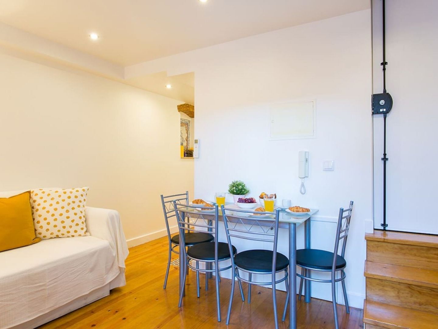 Joivy Cosy 1-bed Flat With Balcony In Alfama, Moments From The Port Apartment Lisbon