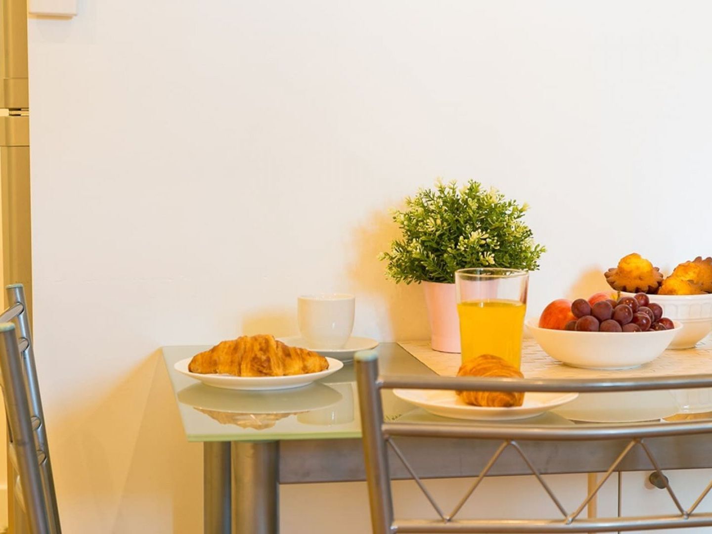 Joivy Cosy 1-bed Flat With Balcony In Alfama, Moments From The Port Apartment