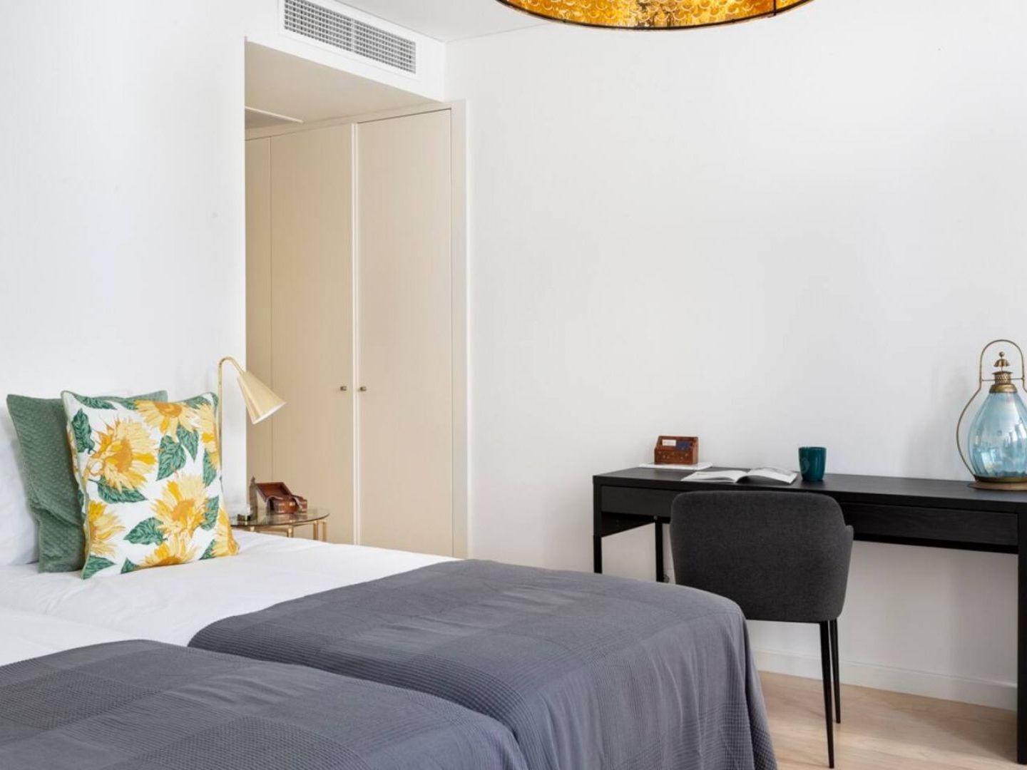 Altido Bright And Elegant 1br With Workspace And Huge Terrace In Pena, Close By Viewpoint Apartment