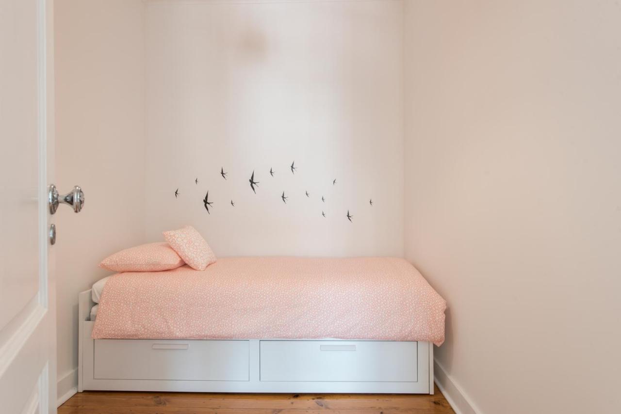 Cozy With Castel View Appartement Lissabon