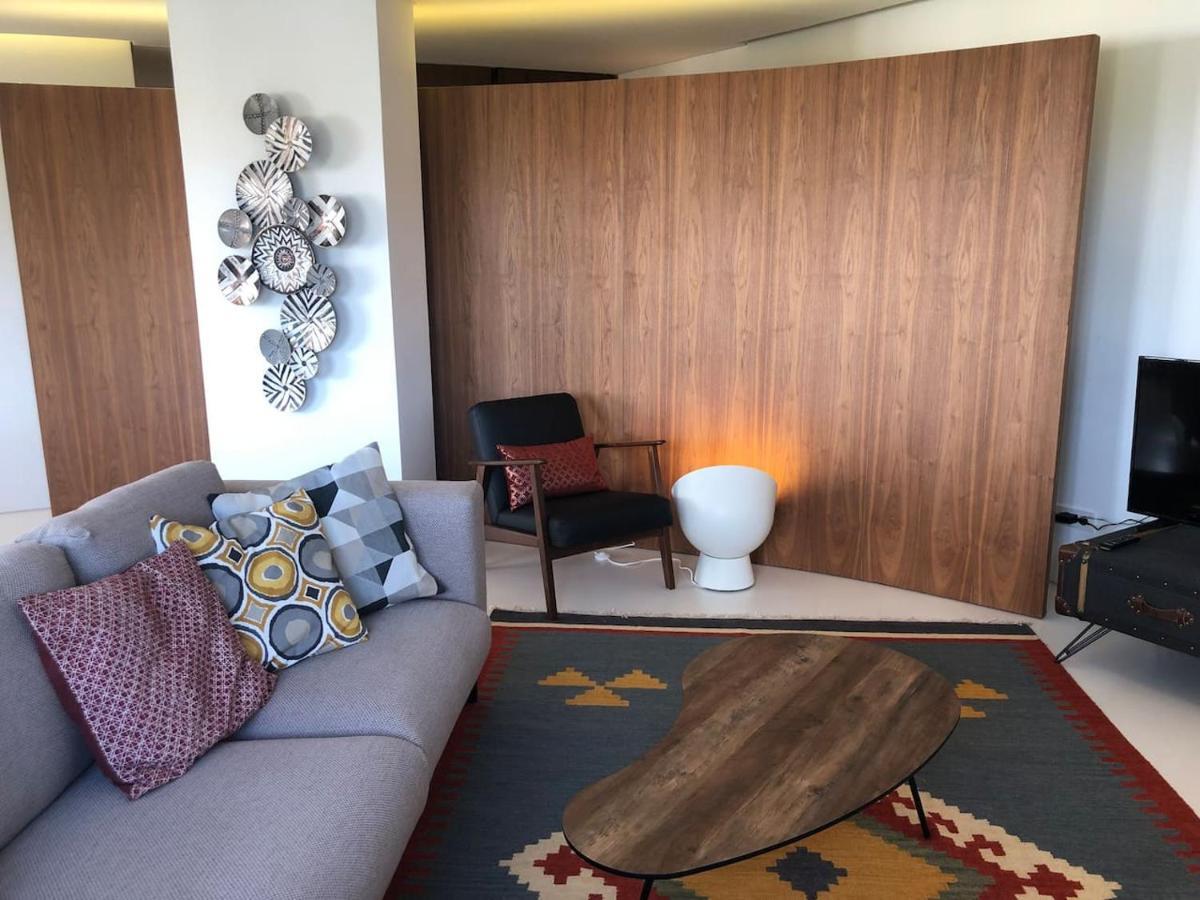 Appartement Architectural Poetry In An Unique 3bdrs View Flat Lisboa