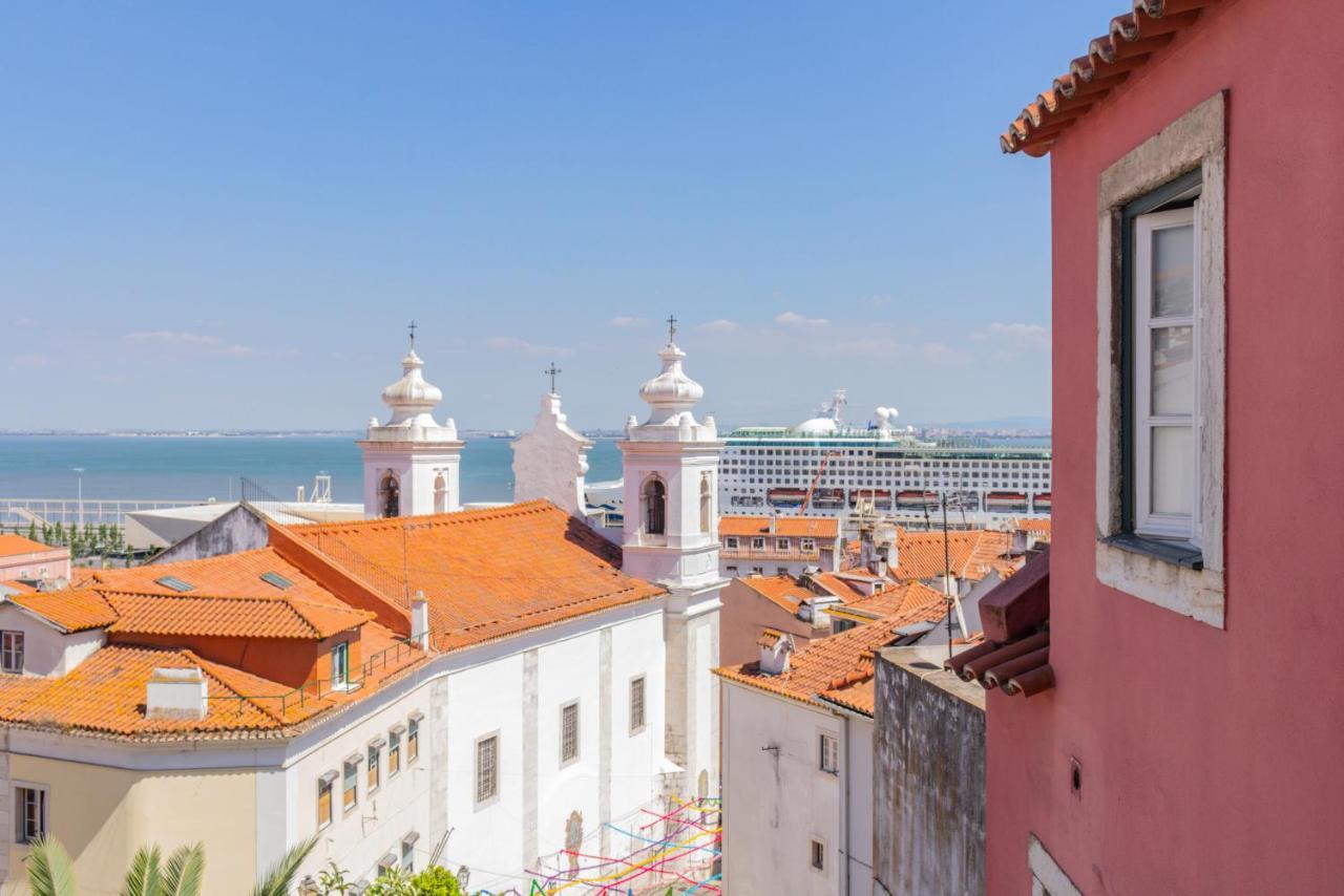 Indigo Moon's Secret Sanctuary In Alfama Apartment *