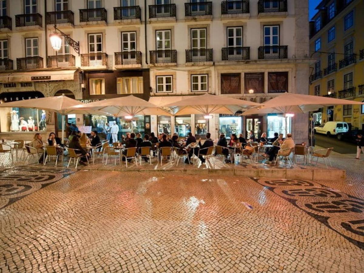 Apartamento No Coração Do Chiado, Rua Garrett * Lisboa