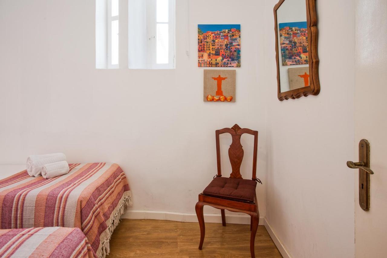 Alfama River View Tailor Made Flat