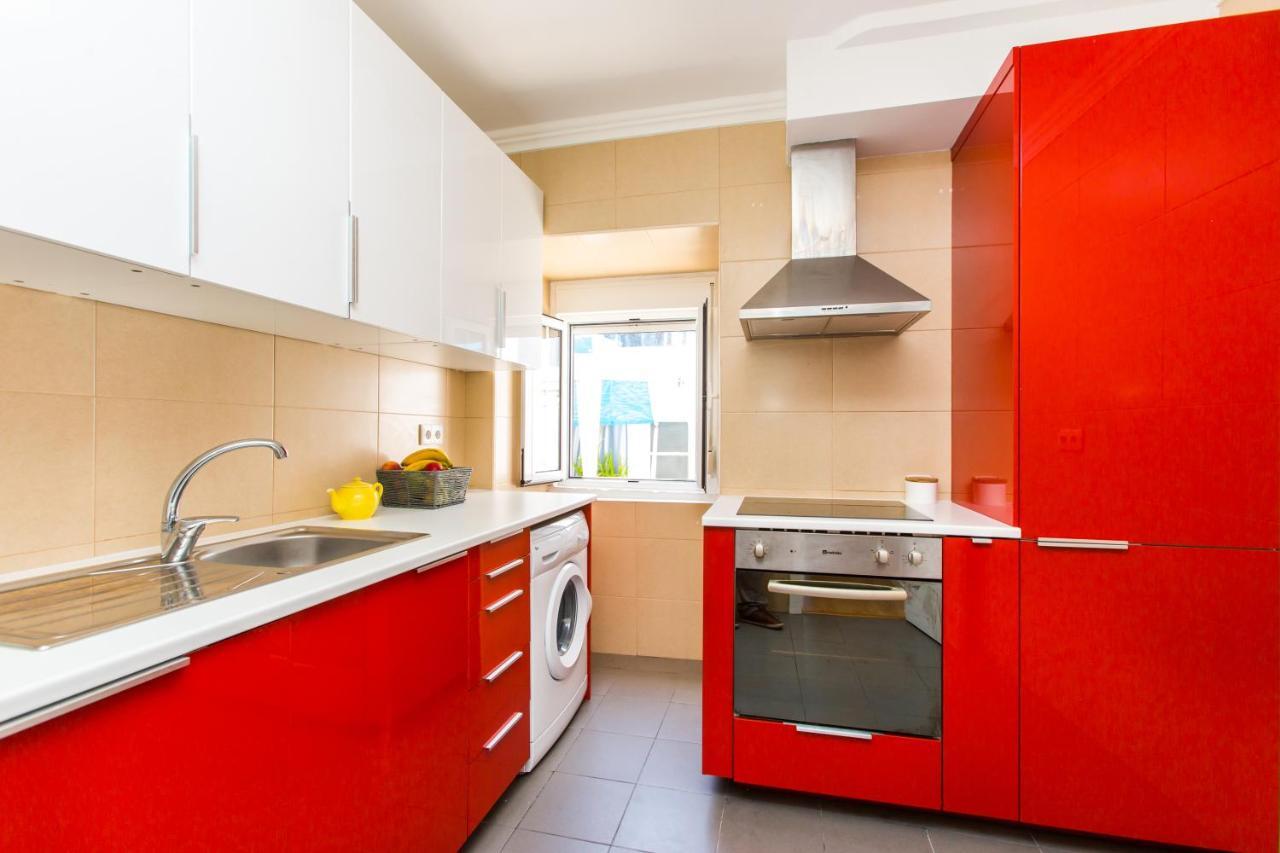Belem! Charming 2 Bedroom W Terrace, Wifi & Free Street Parking Apartamento *