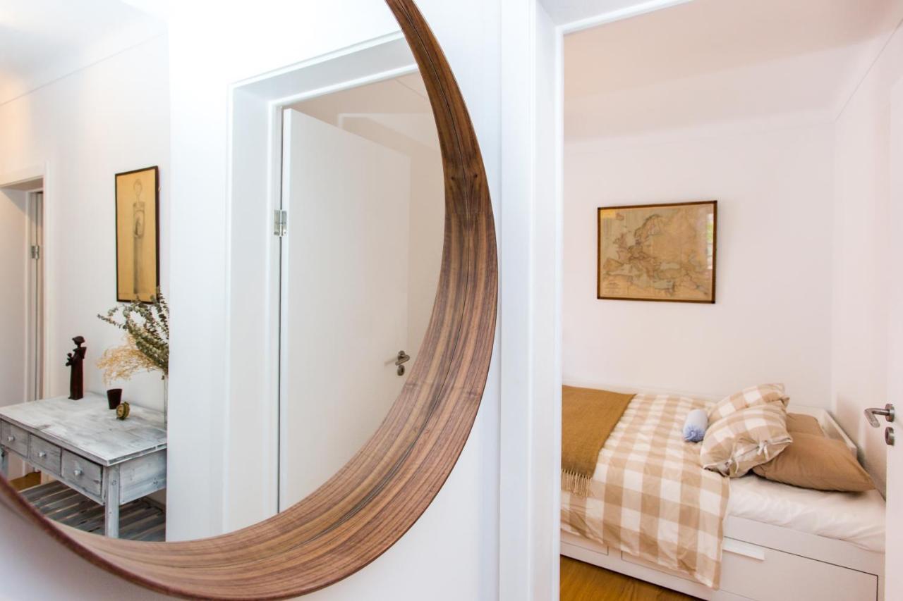 Belem! Charming 2 Bedroom W Terrace, Wifi & Free Street Parking Apartamento *